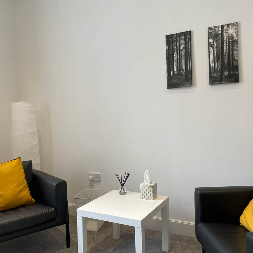 Bright Therapy Rooms for Hire, Whitehall Street, Dundee