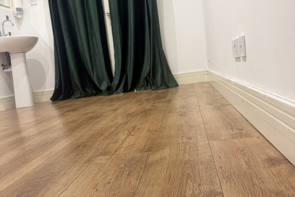 Room for Rent in Murrayfield Edinburgh